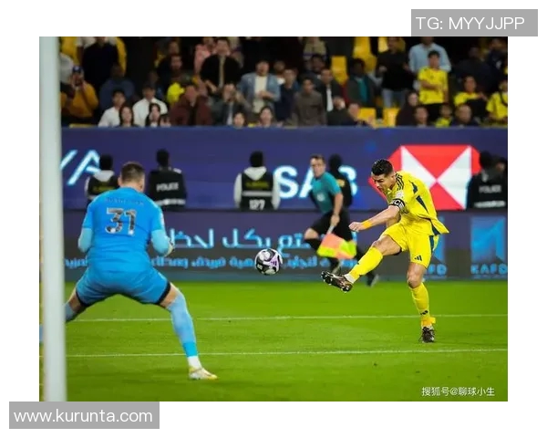 豪华生活与奢侈挥霍成名的足球巨星揭秘